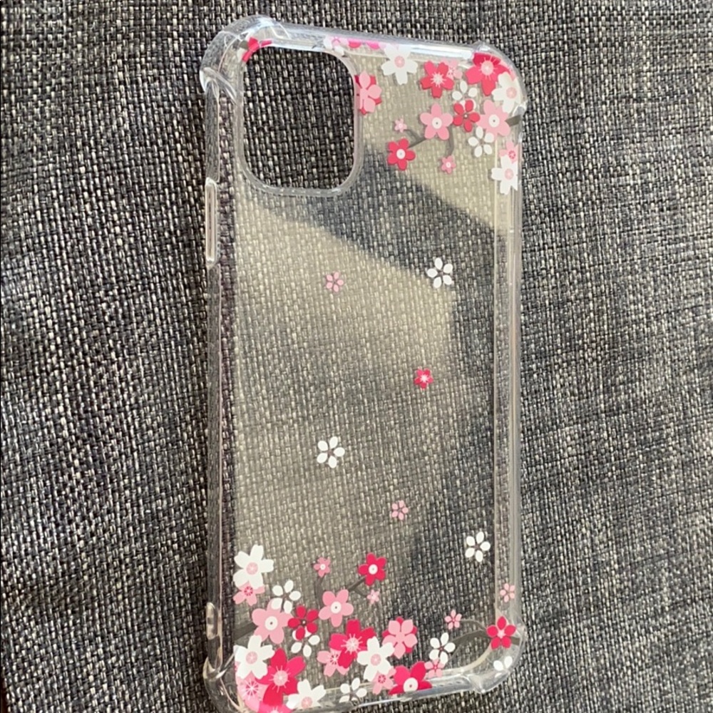 iPhone 11 case, like new (used about 3 days)